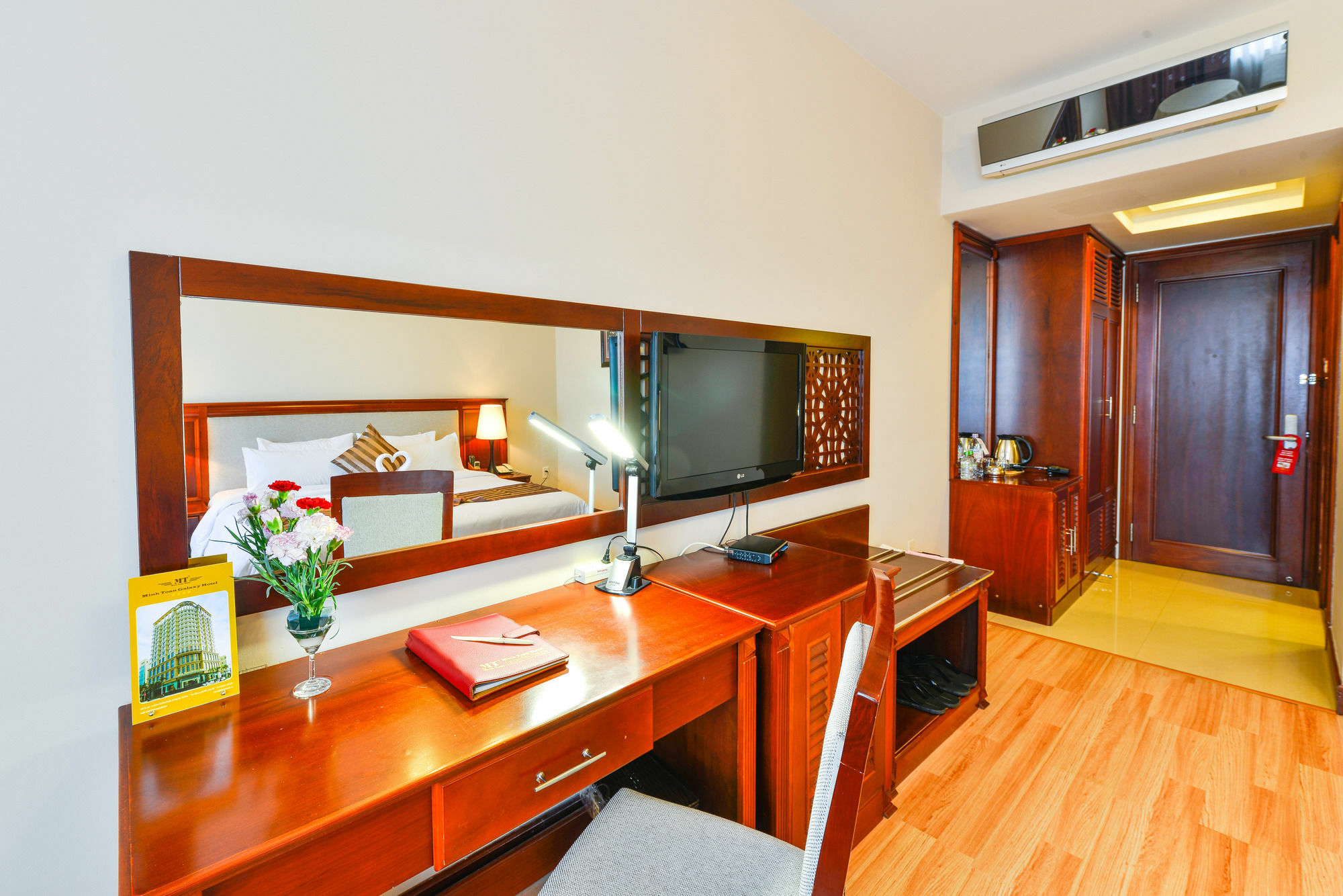 Minh Toan Athena Hotel Da Nang Exterior photo